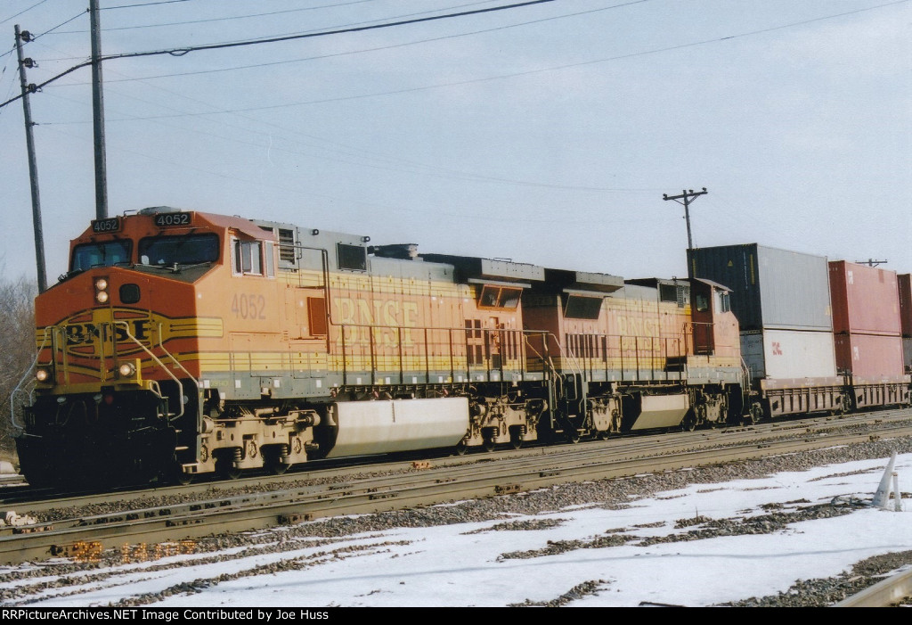 BNSF 4052 West